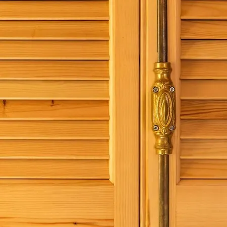 Aiolia Semesterbostad Kondoyenádha