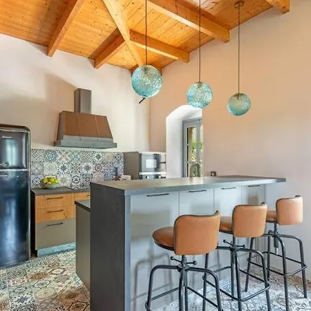 Semesterbostad Aiolia