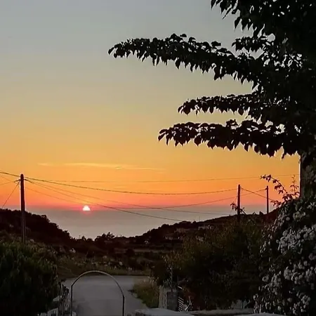 Aiolia Semesterbostad Kondoyenádha