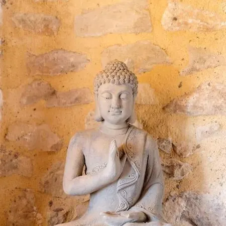 Aiolia Semesterbostad