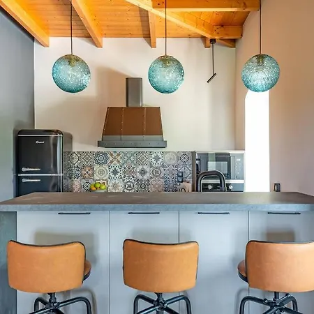 Semesterbostad Aiolia Kondoyenádha