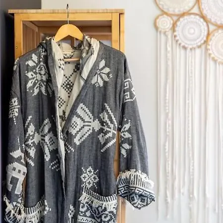 Aiolia Semesterbostad