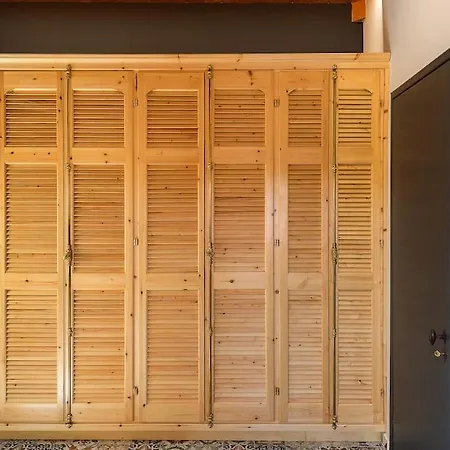 Semesterbostad Aiolia *